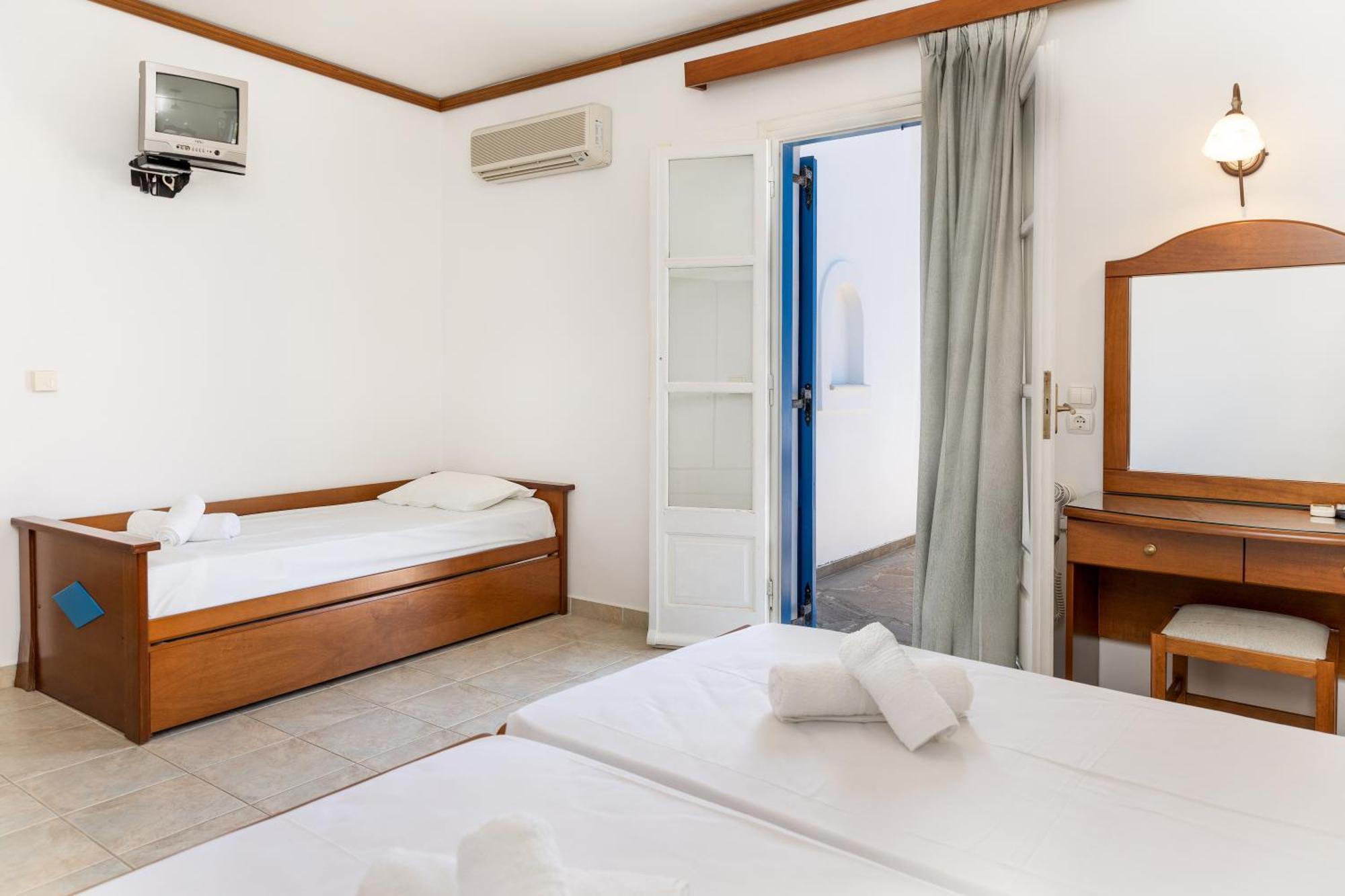 Naxos Edem Studios & Apartments Naxos City Екстериор снимка